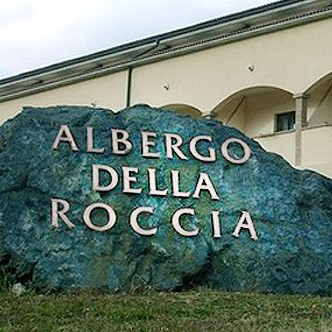 Varano de' Melegari - Albergo della roccia