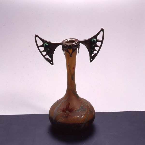 A "I Martedì dell’Arte” Vetri, metalli, ceramiche:  lo stile Art Nouveau raccontato attraverso i manufatti